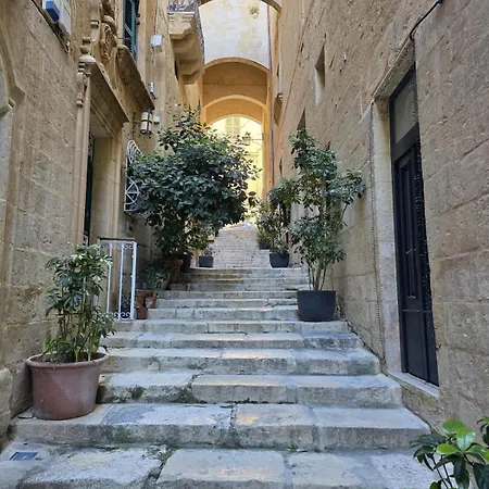 Charming Escape Unesco Area Apartment Valletta