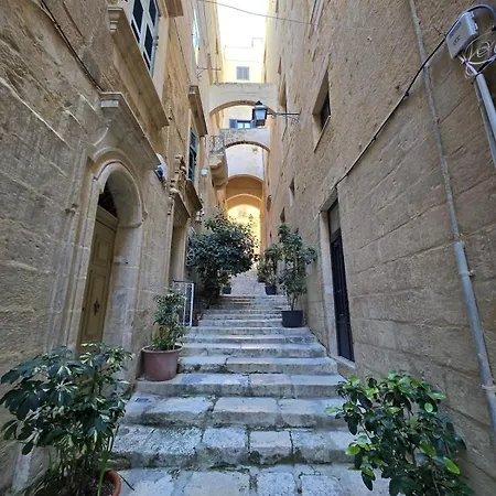 Charming Escape Unesco Area Apartment Valletta
